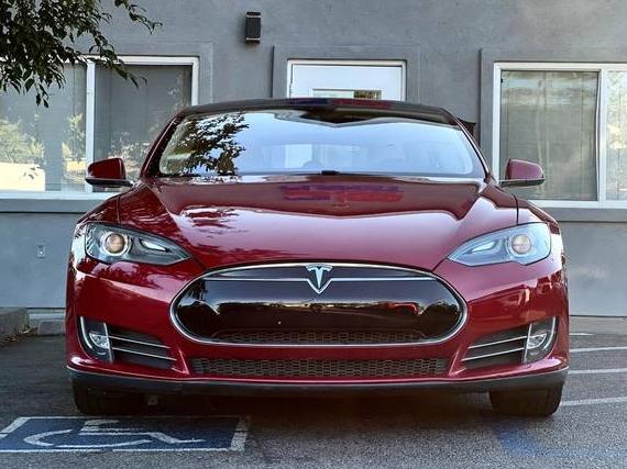TESLA MODEL S 2013 5YJSA1CN6DFP13902 image